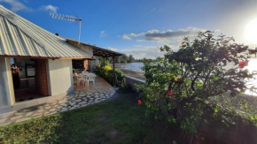 Tahara'a Beach Bungalow